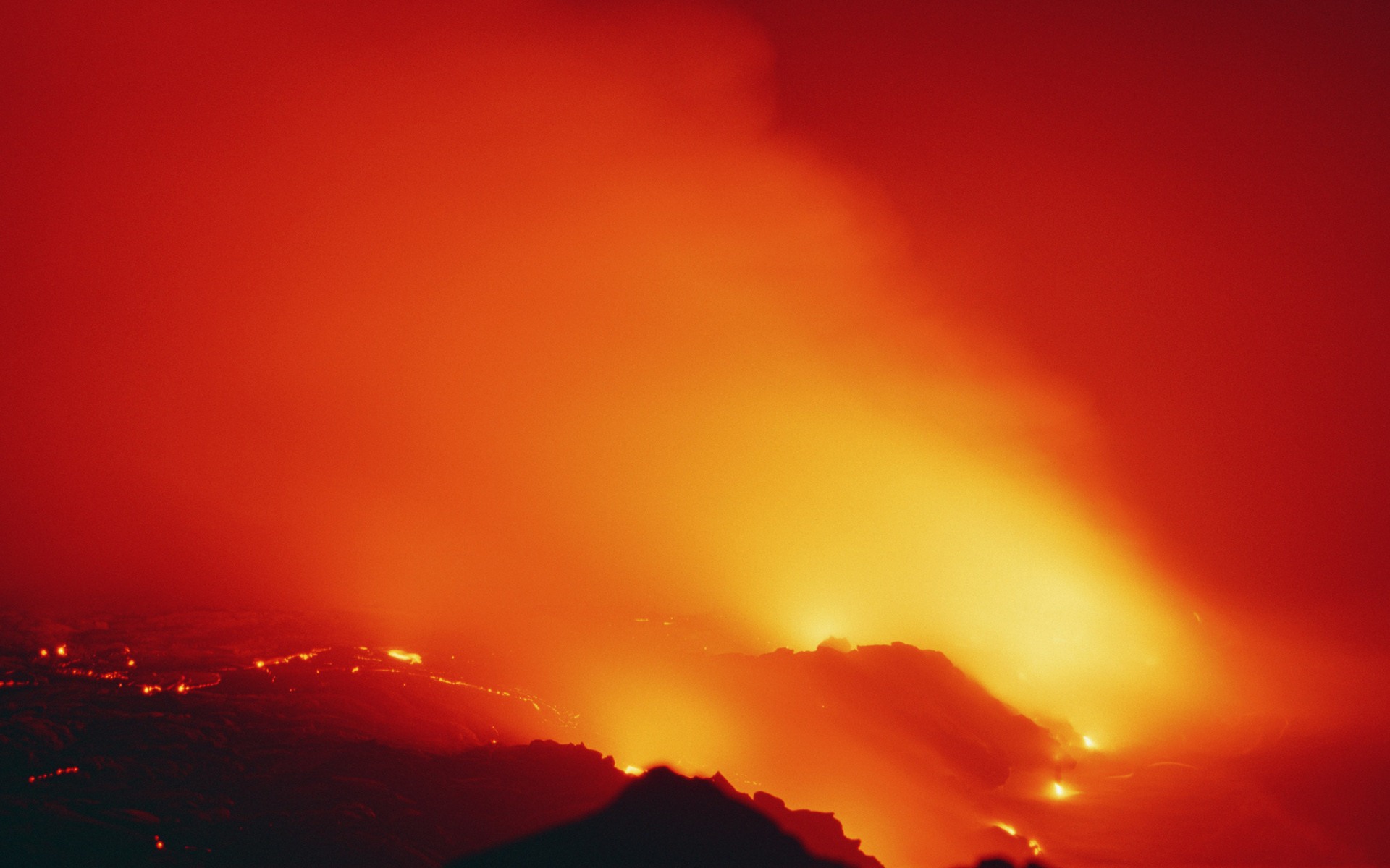 令人震憾的火山喷发自然风景图片