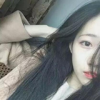 喜欢自拍的非主流qq美女头像大全