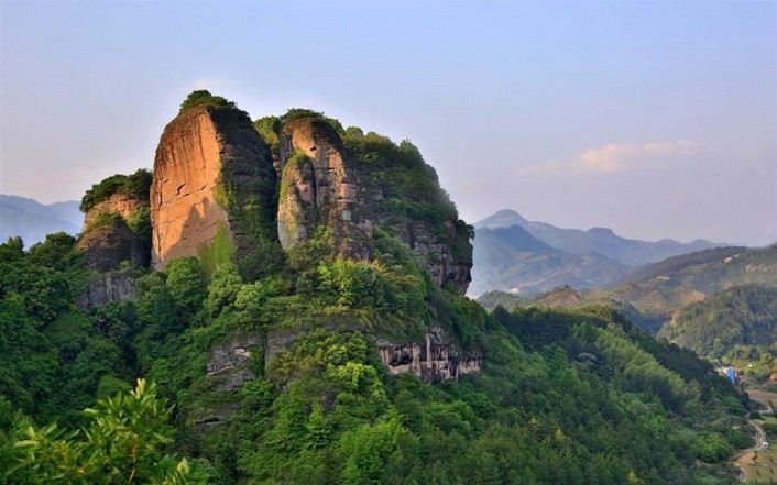 山清水秀的旅游景区自然风光图片