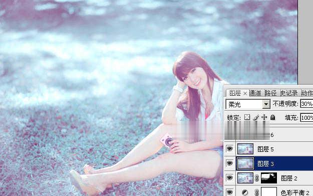 photoshop为绿草中的美女加上梦幻的青蓝色教程